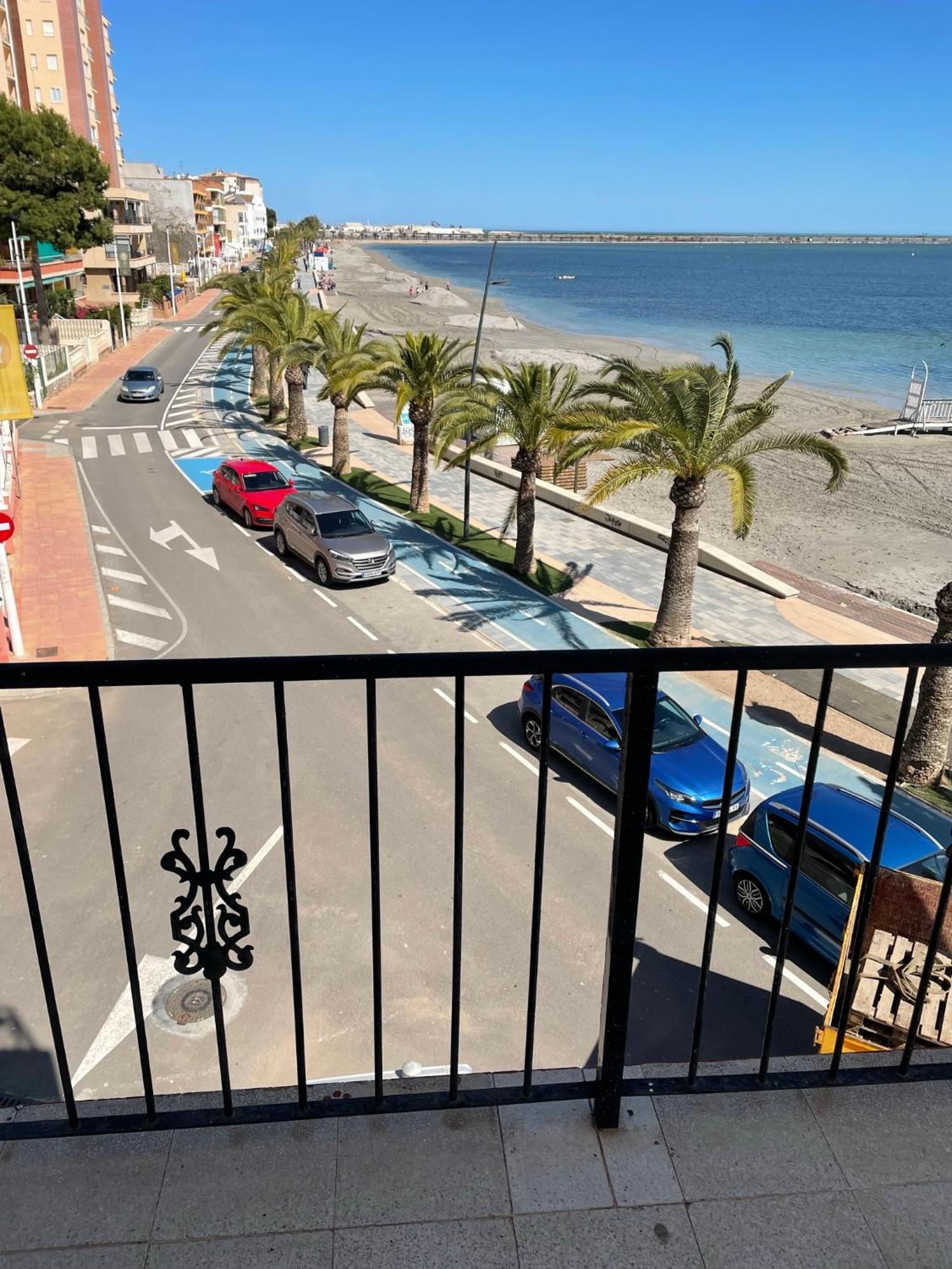 Primera Linea Playa Apartamento *